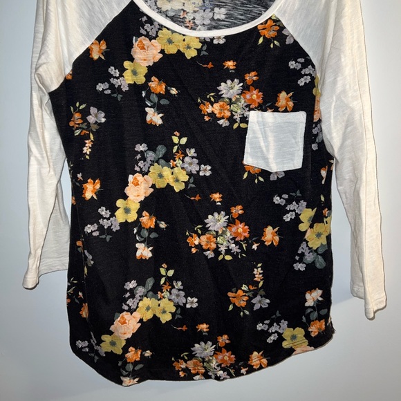 Floral Baseball Tee - Picture 4 of 5